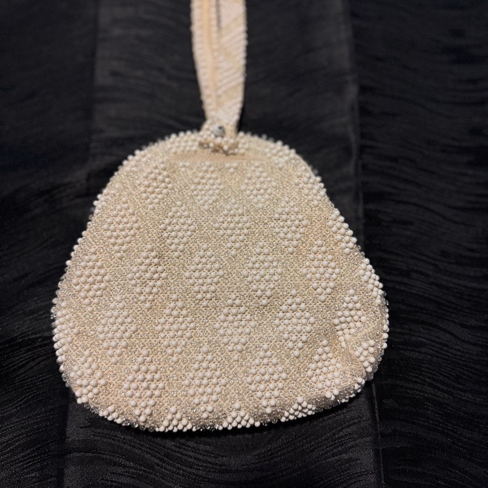 VTG Elegant Cream Beaded Women's Bag